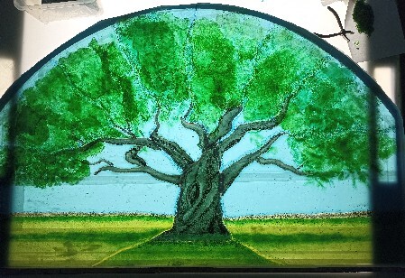 vetrata artistica in vetrofusione raffigurante un albero