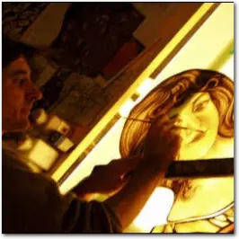 vetrata d'arte dipinta a grisaglia