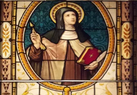 Restauro di vetrata artistica di arte sacra