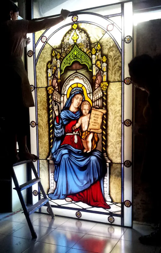Vetrata artistica Madonna della Sapienza