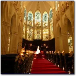 vetrate artistiche cattedrale giapponese