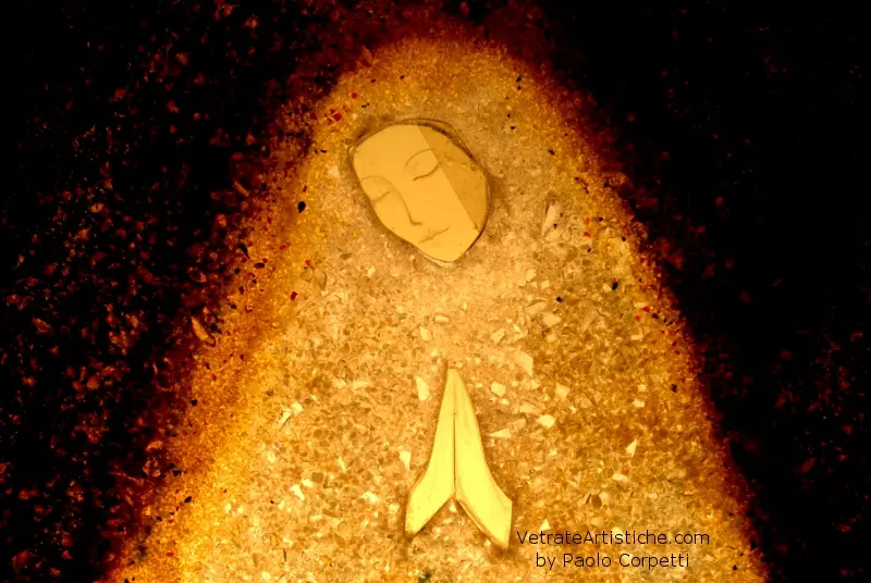 vetrata madonnina vetrofusione
